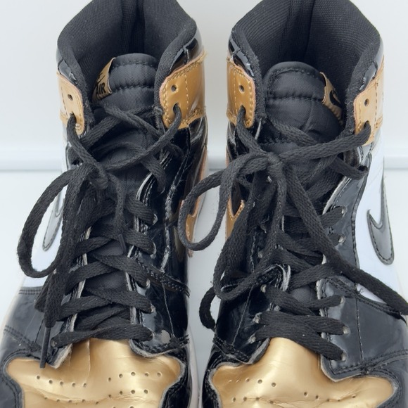 Size 8.5  Jordan 1 Retro High NRG Gold Toe 2018 Patent Black White Mens Air main image 5